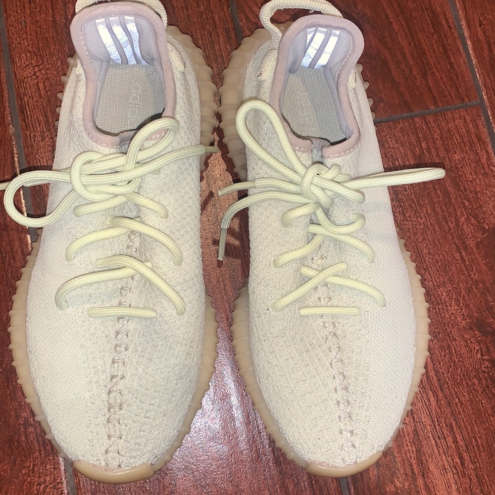 Yeezy boost 350 V2
